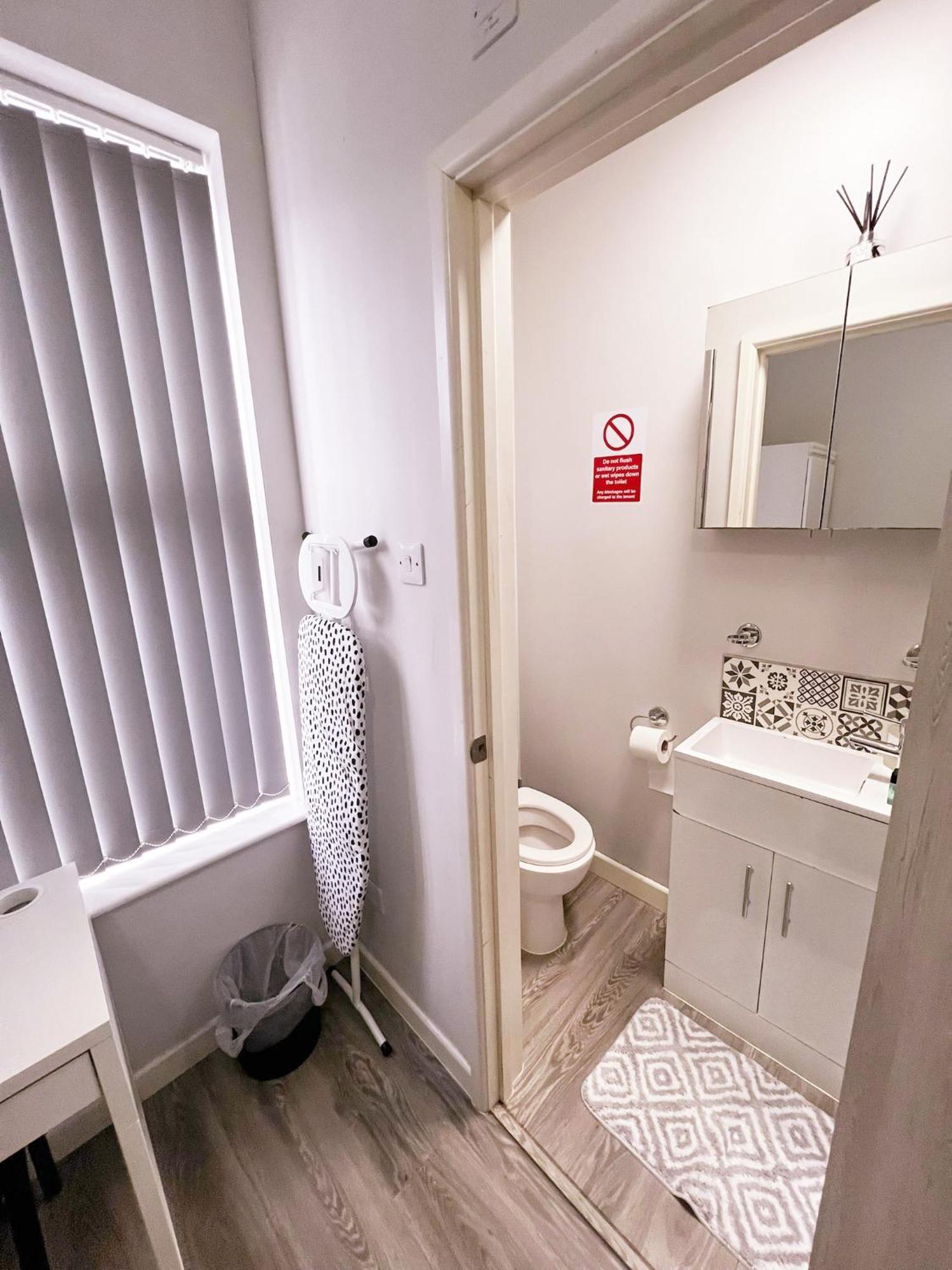 Bed and Breakfast 51 Kingsway Coventry Cv2 4Ff Exterior foto