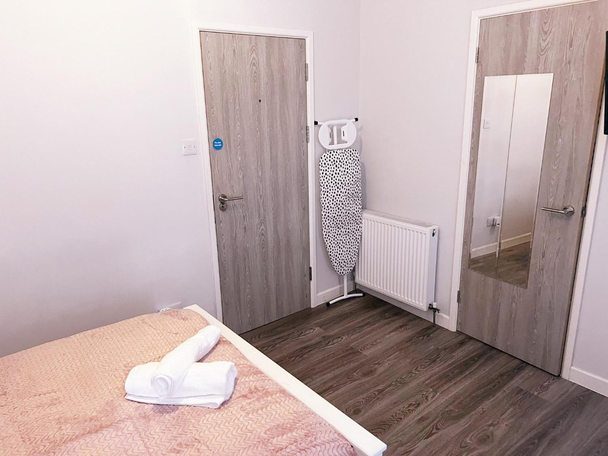 Bed and Breakfast 51 Kingsway Coventry Cv2 4Ff Exterior foto