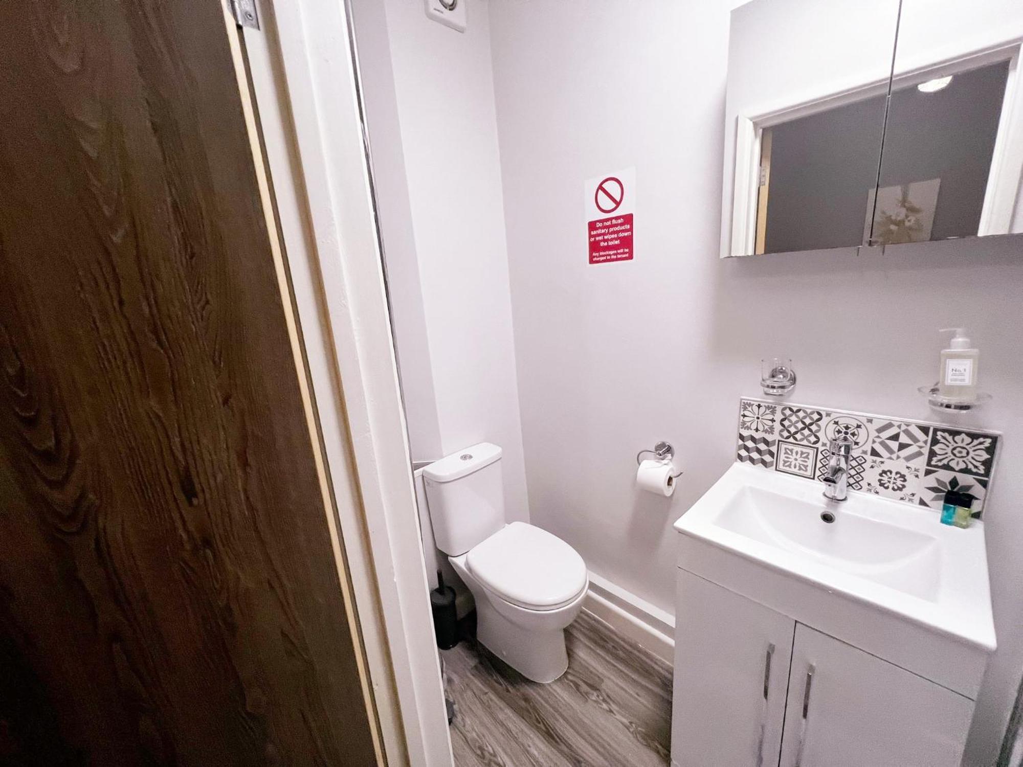 Bed and Breakfast 51 Kingsway Coventry Cv2 4Ff Exterior foto