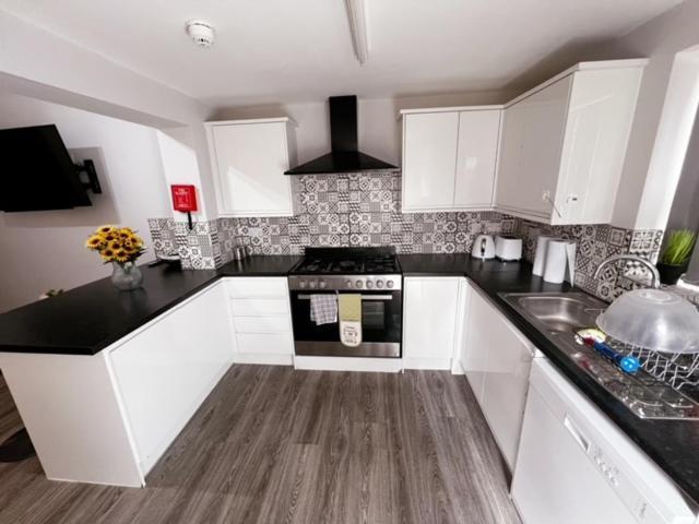 Bed and Breakfast 51 Kingsway Coventry Cv2 4Ff Exterior foto