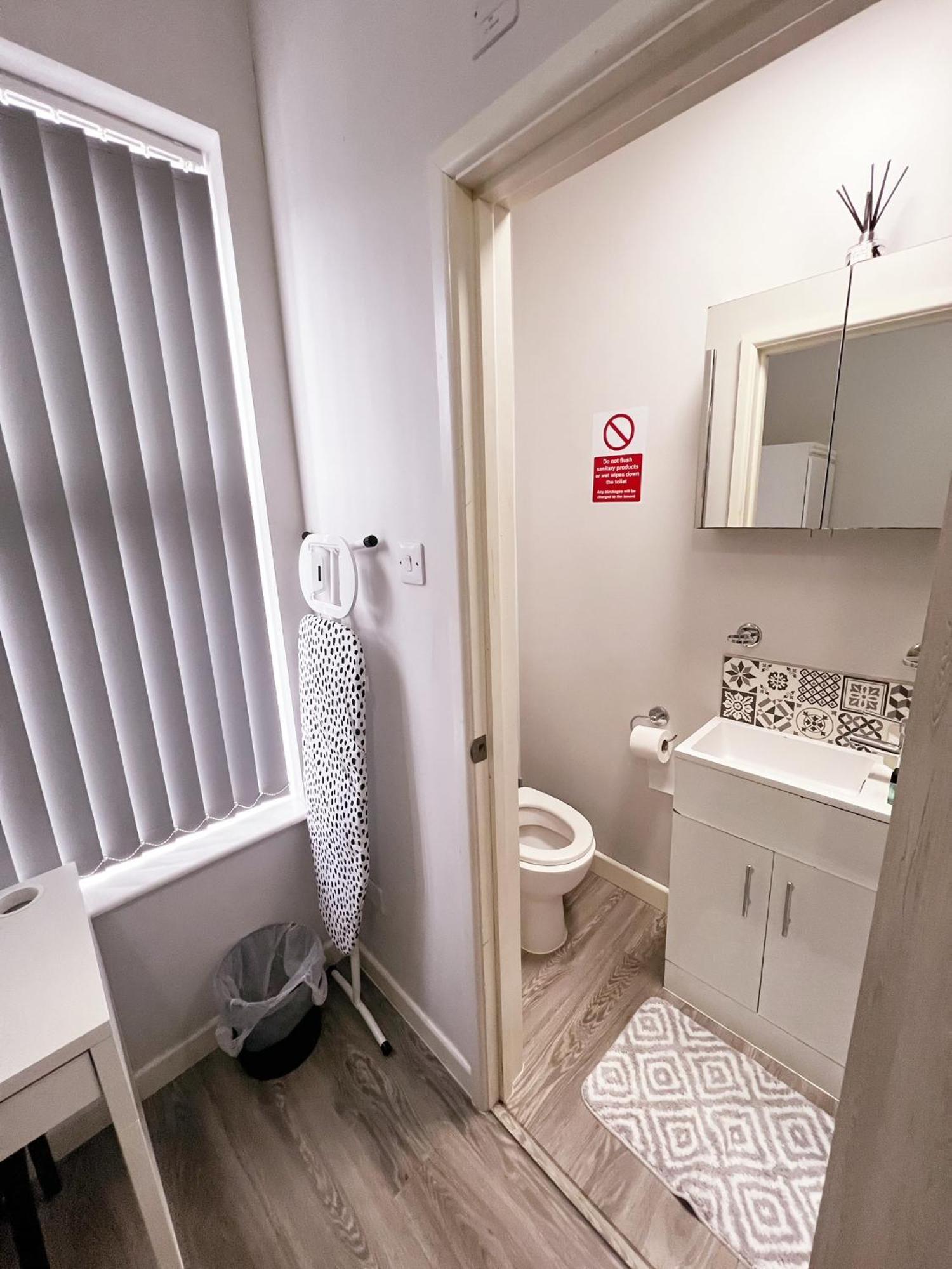 Bed and Breakfast 51 Kingsway Coventry Cv2 4Ff Exterior foto