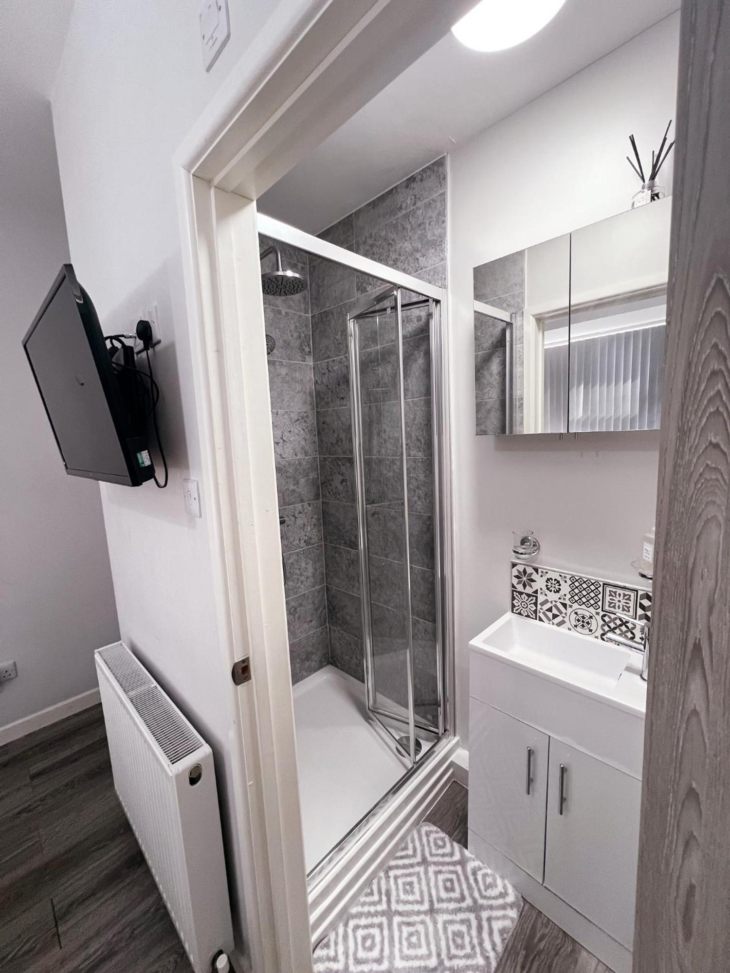 Bed and Breakfast 51 Kingsway Coventry Cv2 4Ff Exterior foto